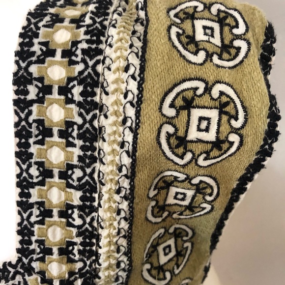 Lucky Brand embroidered sleeveless blouse - Picture 4 of 4